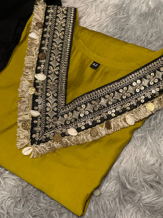 V SHAPE NECK CO-ORD SET